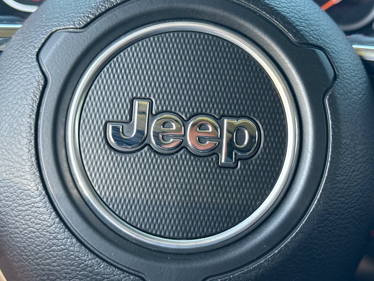 Used 2023 Jeep Gladiator Rubicon w/ Cold Weather Group AWD/4WD image 30