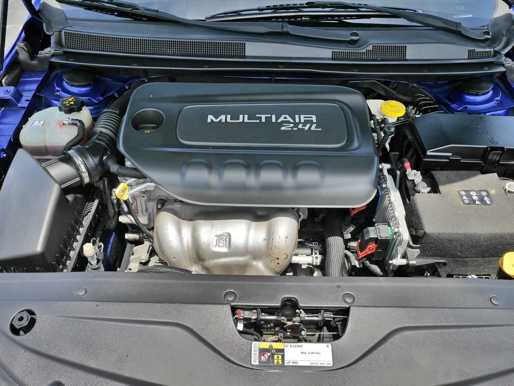 Used 2017 Chrysler 200 Limited Platinum FWD image 30