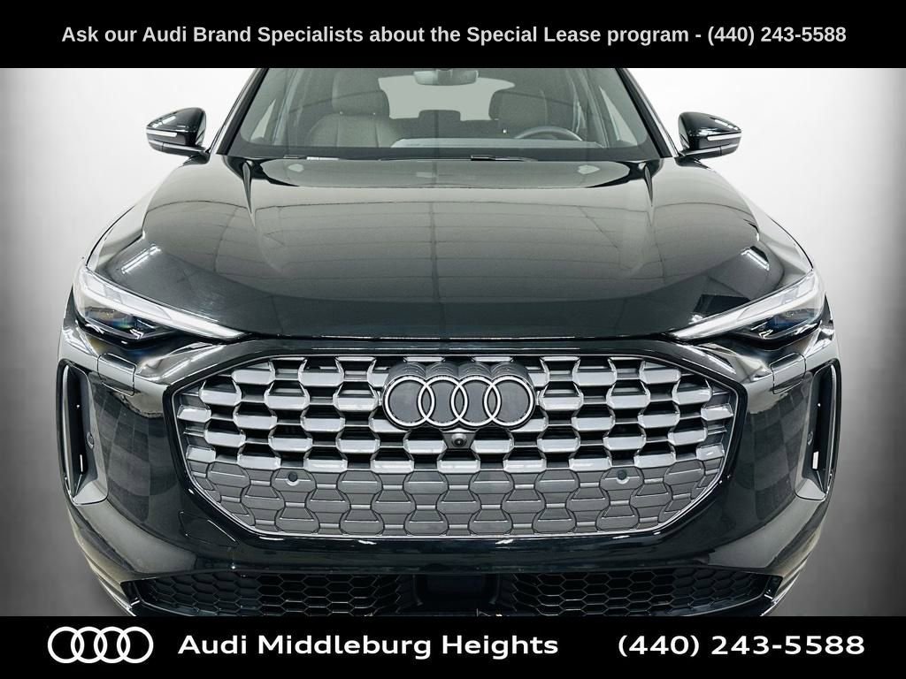 Certified 2025 Audi Q5 Premium w/ Convenience Package image 2