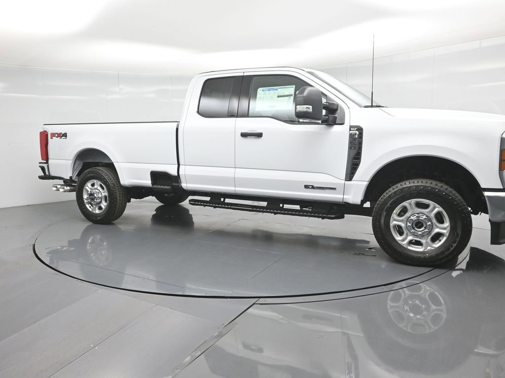 New 2026 Ford F350 XLT w/ FX4 Off-Road Package image 22