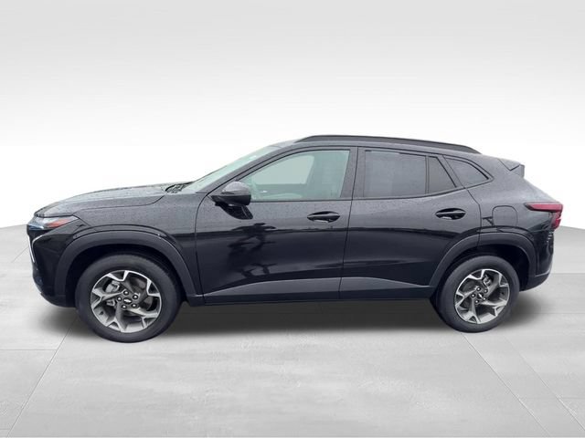 Certified 2024 Chevrolet Trax LT FWD image 3