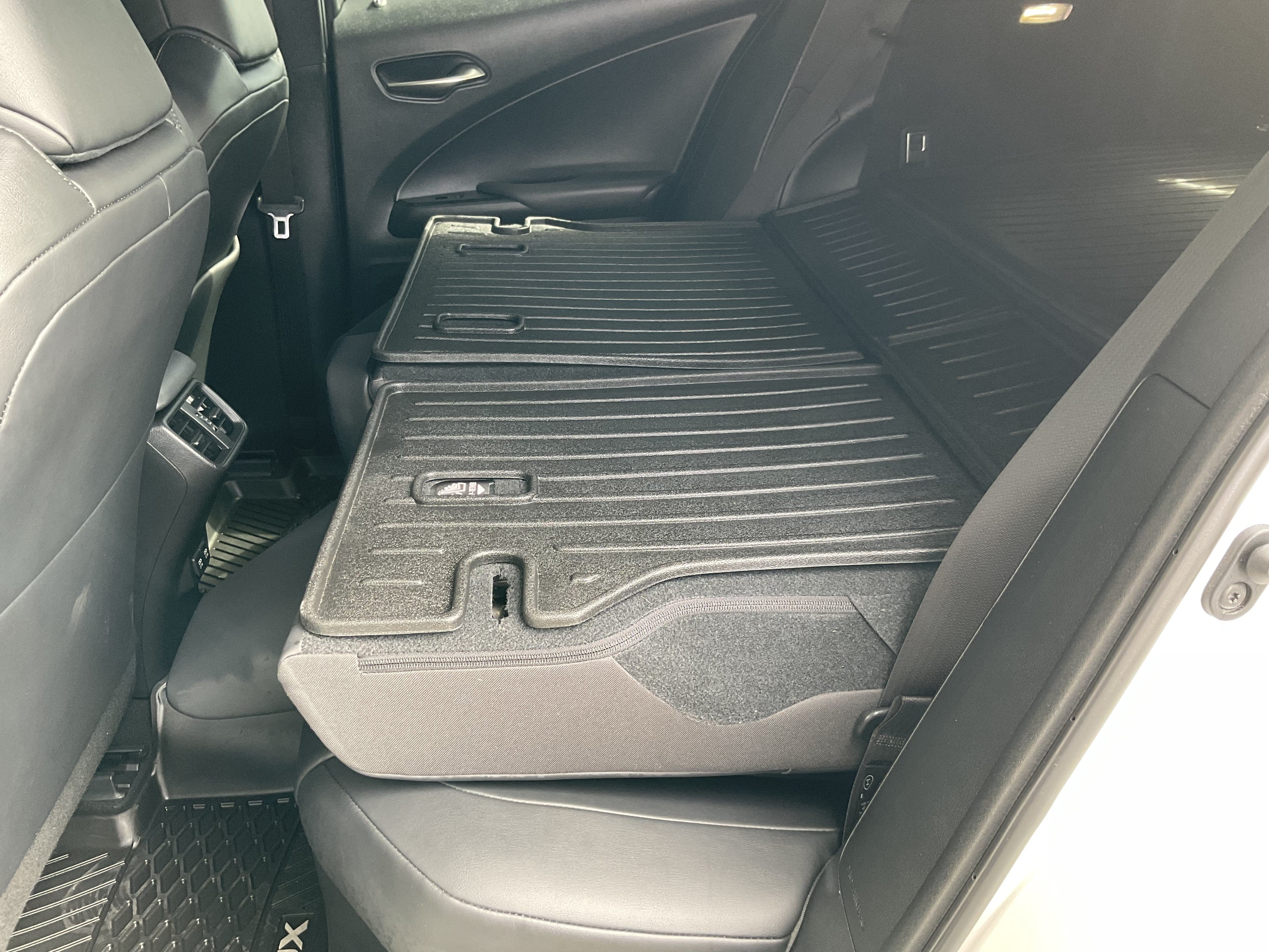 Used 2021 Lexus UX 250h w/ Premium Package AWD/4WD image 40