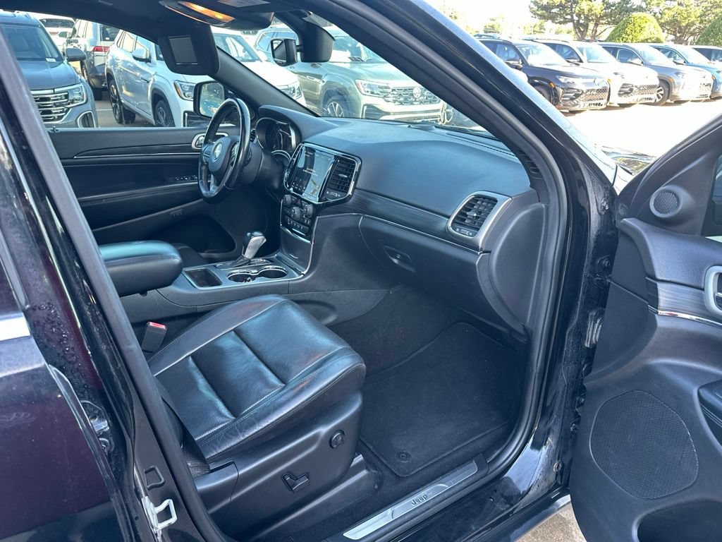Used 2020 Jeep Grand Cherokee Limited w/ Luxury Group II RWD image 24