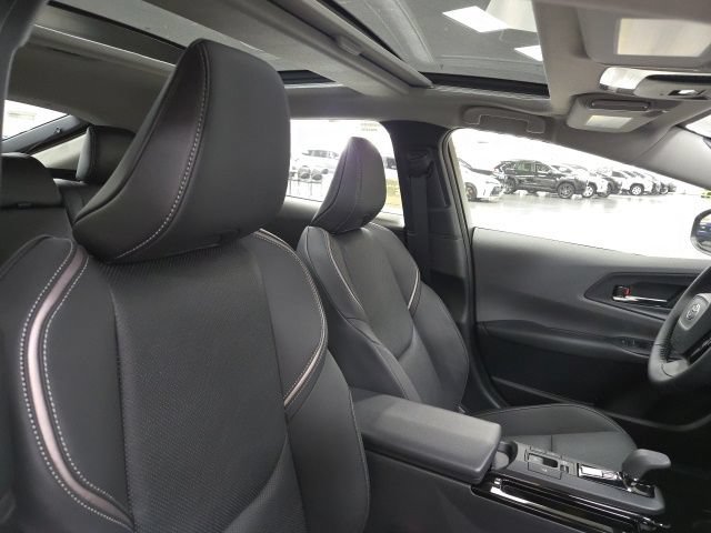 New 2026 Toyota Prius XLE FWD image 10