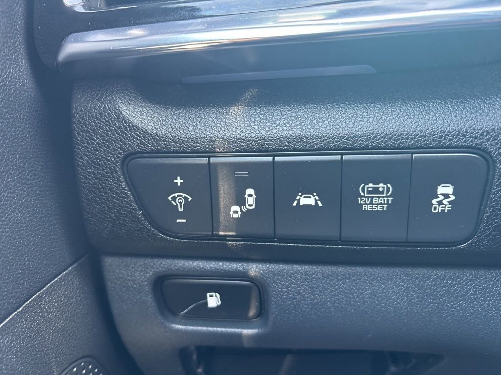 Used 2022 Kia Niro Touring Special Edition FWD image 26