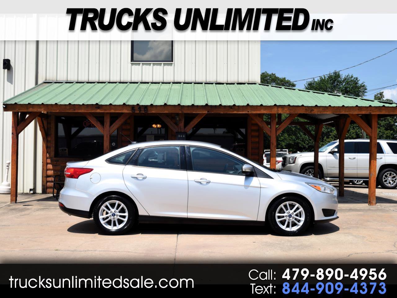 Used 2017 Ford Focus SE image 1