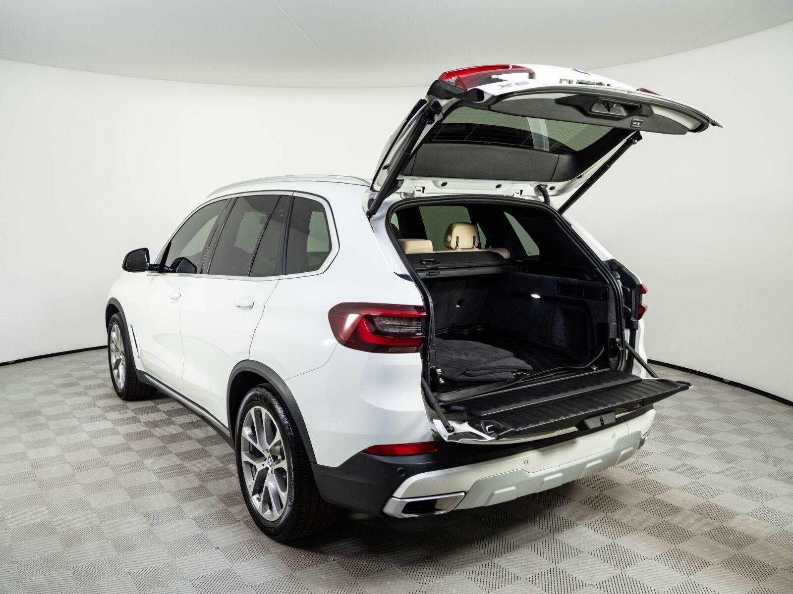 Used 2021 BMW X5 xDrive40i w/ Premium Package AWD/4WD image 33