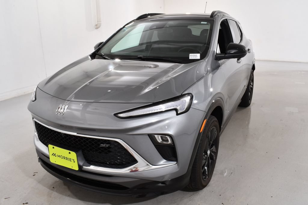 Used 2025 Buick Encore GX Sport Touring w/ Advanced Technology Package AWD/4WD image 2