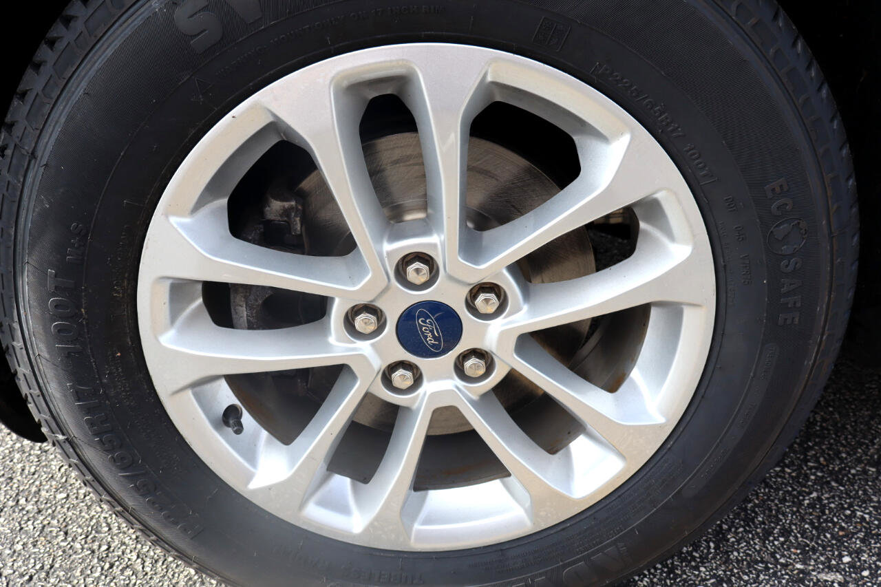 Used 2022 Ford Escape SE w/ Cold Weather Package image 20