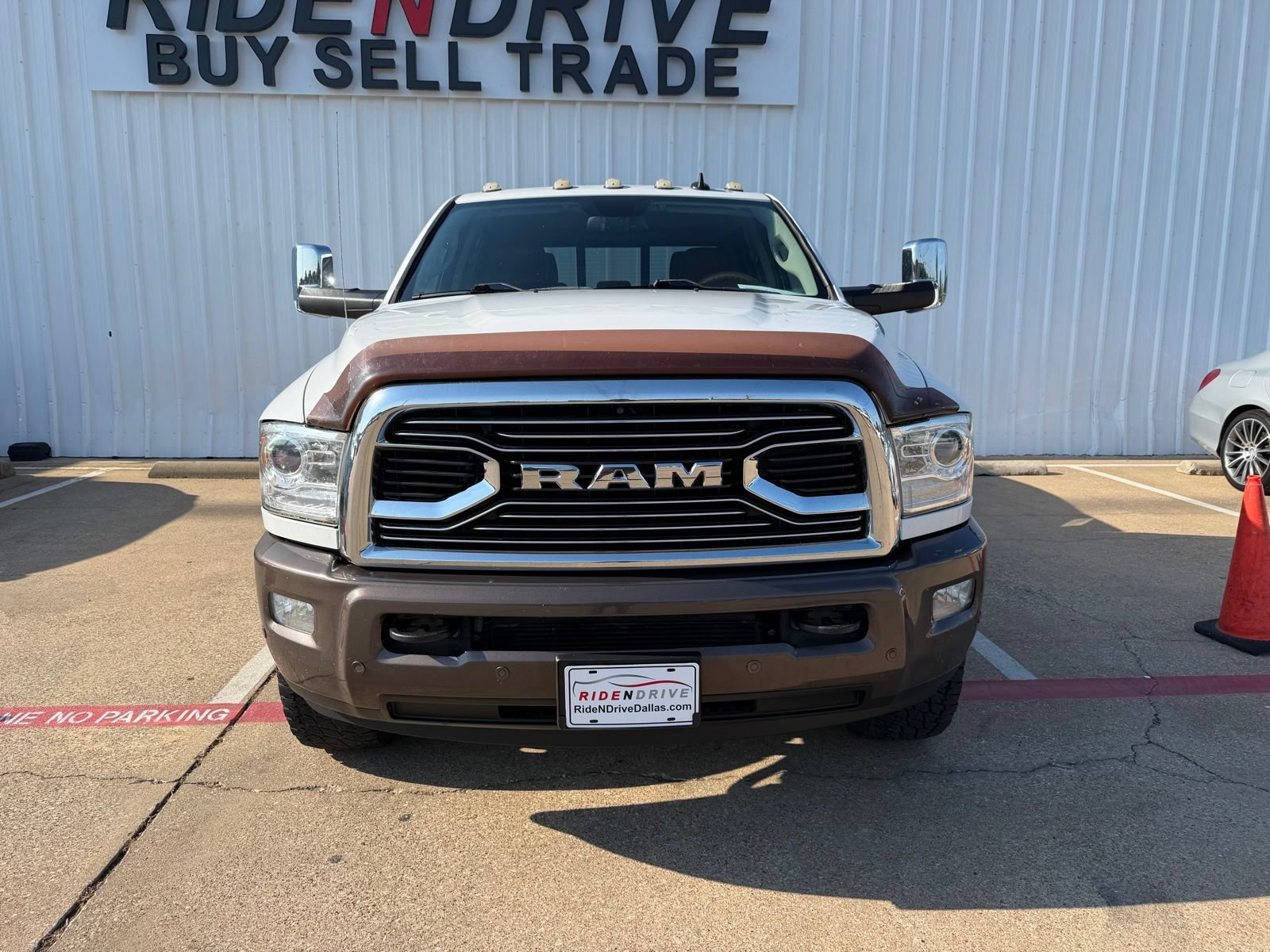 Used 2018 RAM 3500 Laramie Longhorn AWD/4WD image 9