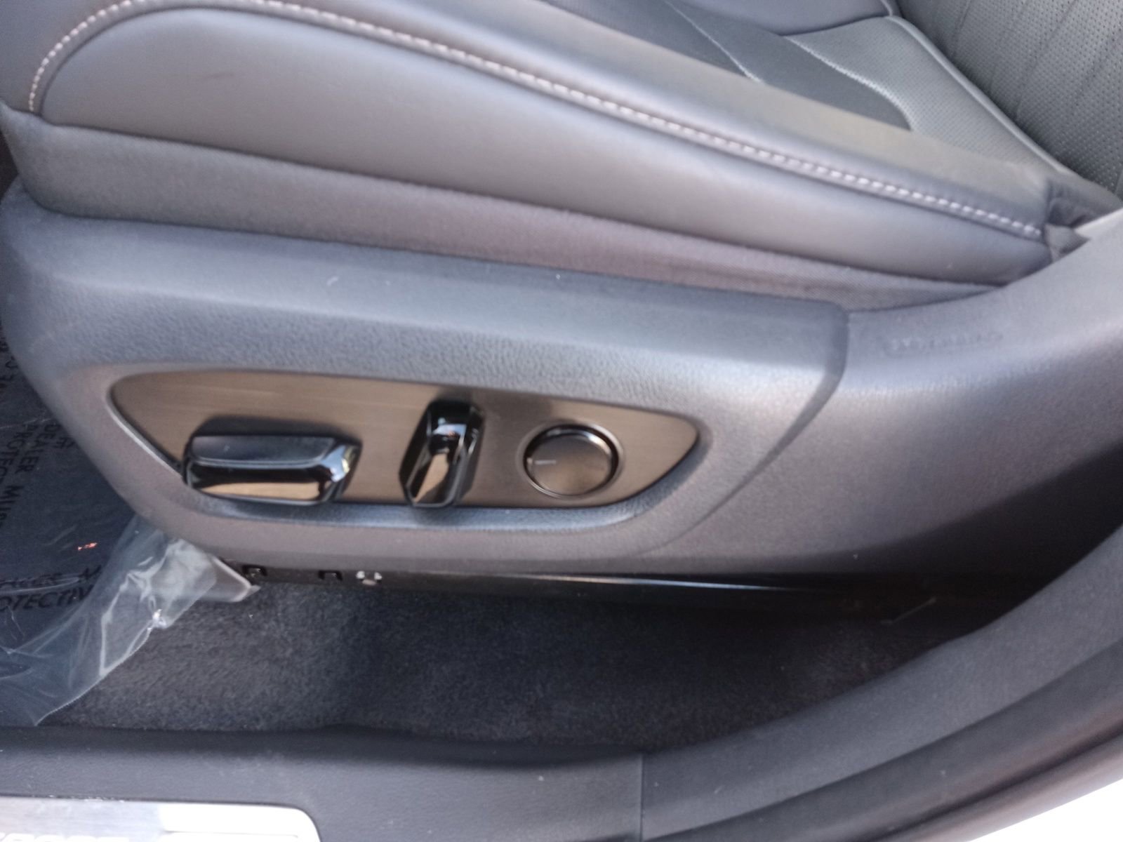 Used 2024 Lexus TX 500h AWD w/ Technology Package image 19