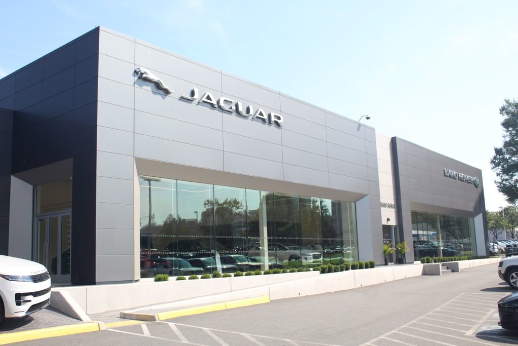 Used 2020 Jaguar E-PACE AWD/4WD image 29