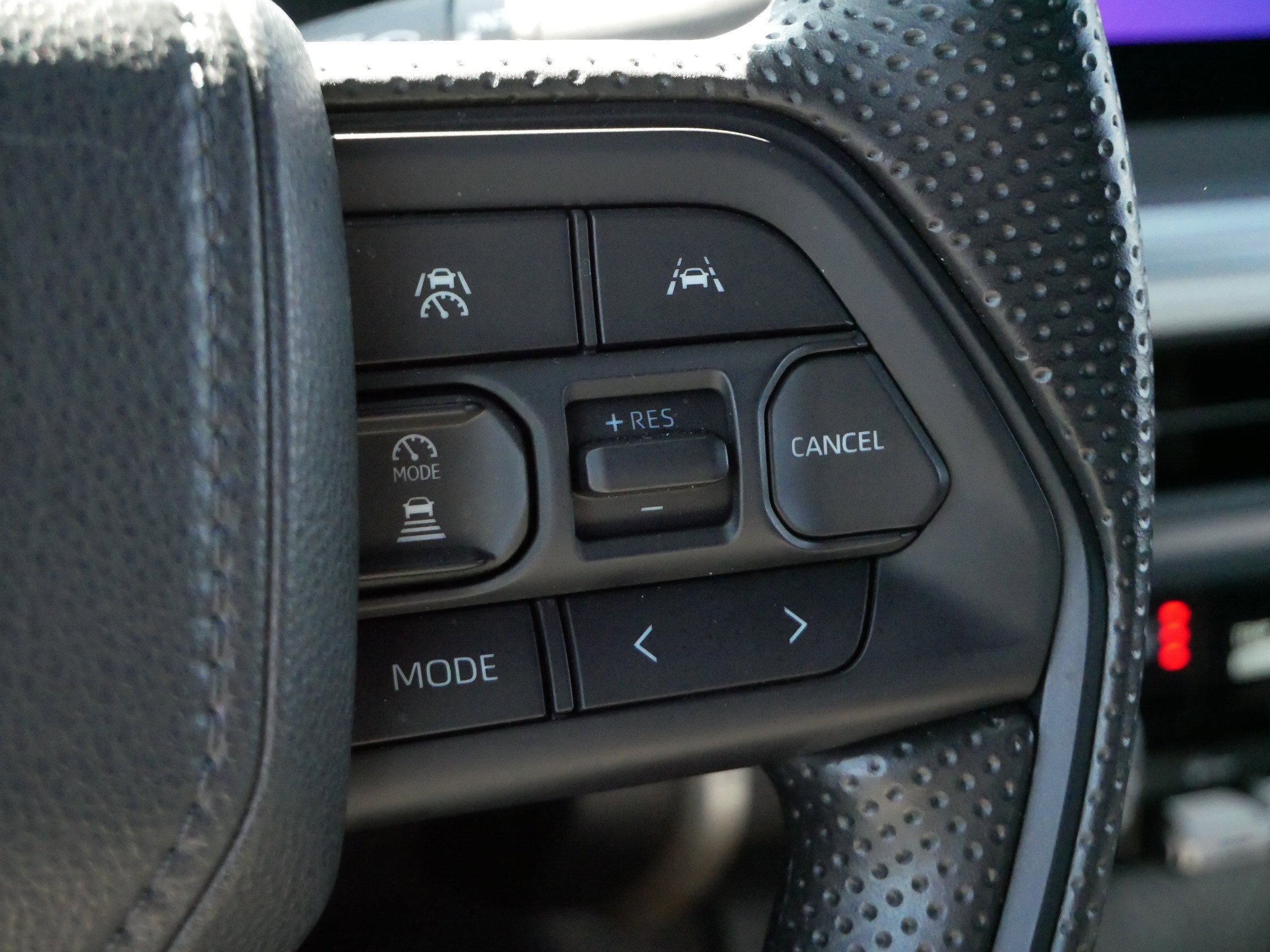 Certified 2024 Toyota Tacoma SR5 AWD/4WD image 26