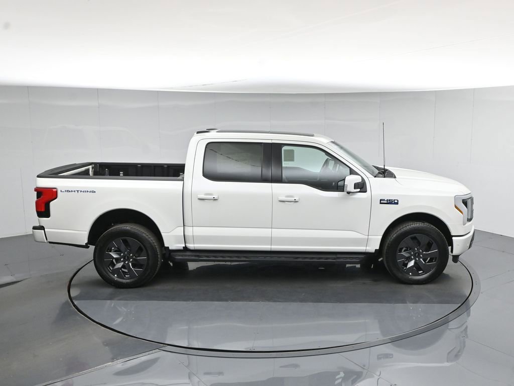 New 2025 Ford F150 Lightning Lariat w/ Max Trailer Tow Package image 38