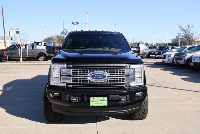 Used 2017 Ford F350 Platinum w/ Platinum Ultimate Package image 2