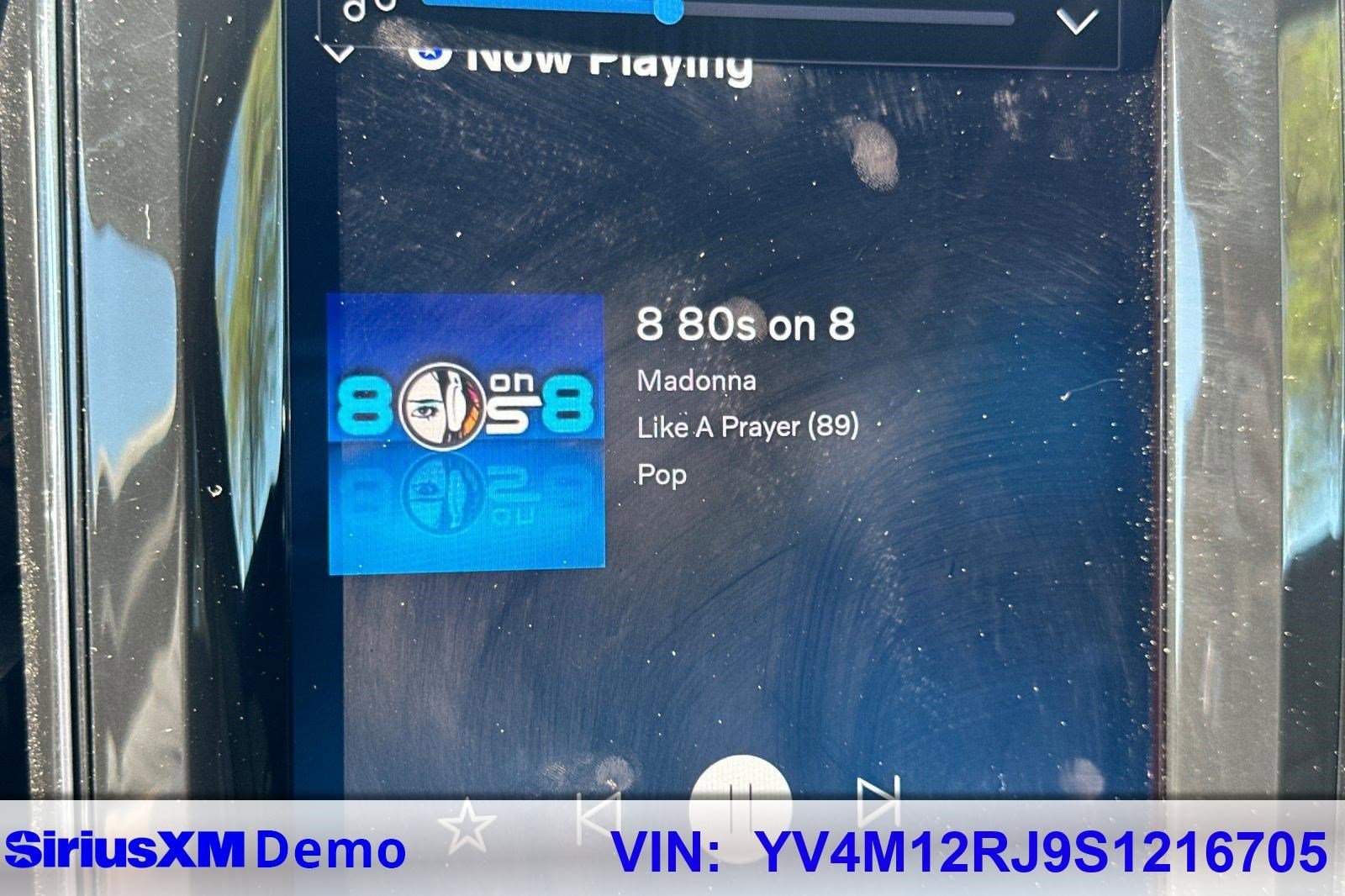 Used 2025 Volvo XC60 B5 Core image 39