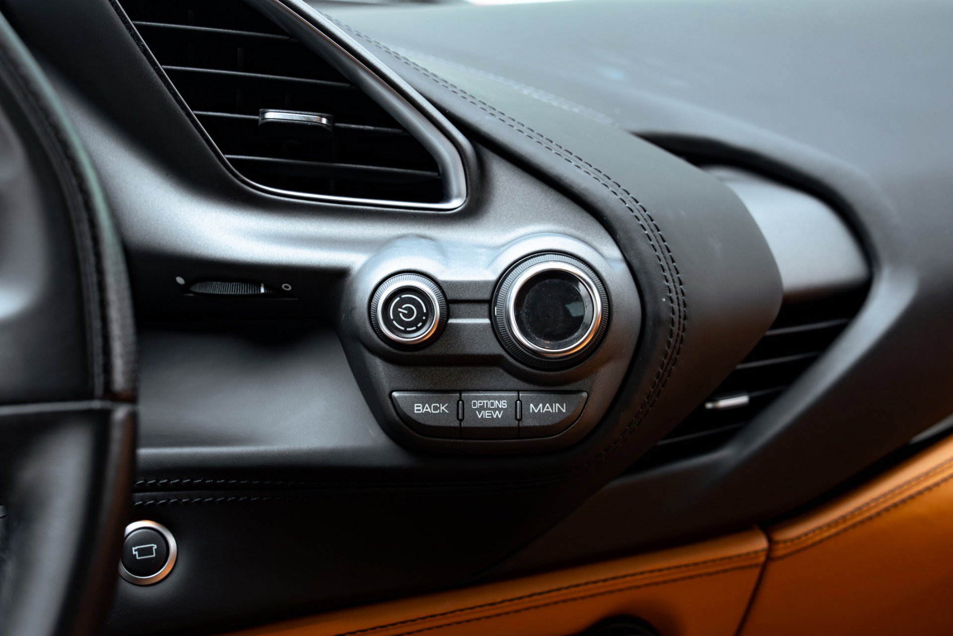 Used 2018 Ferrari 488 GTB image 42