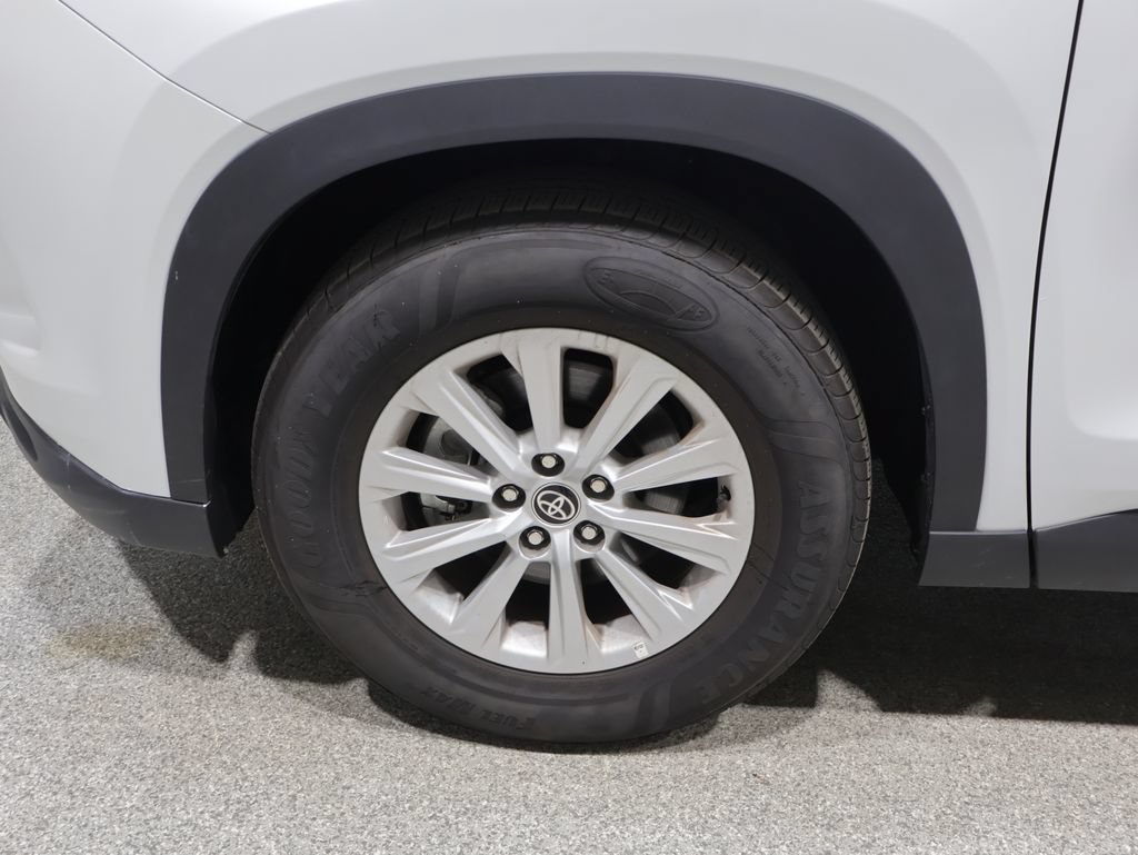 Used 2025 Toyota Grand Highlander AWD image 8