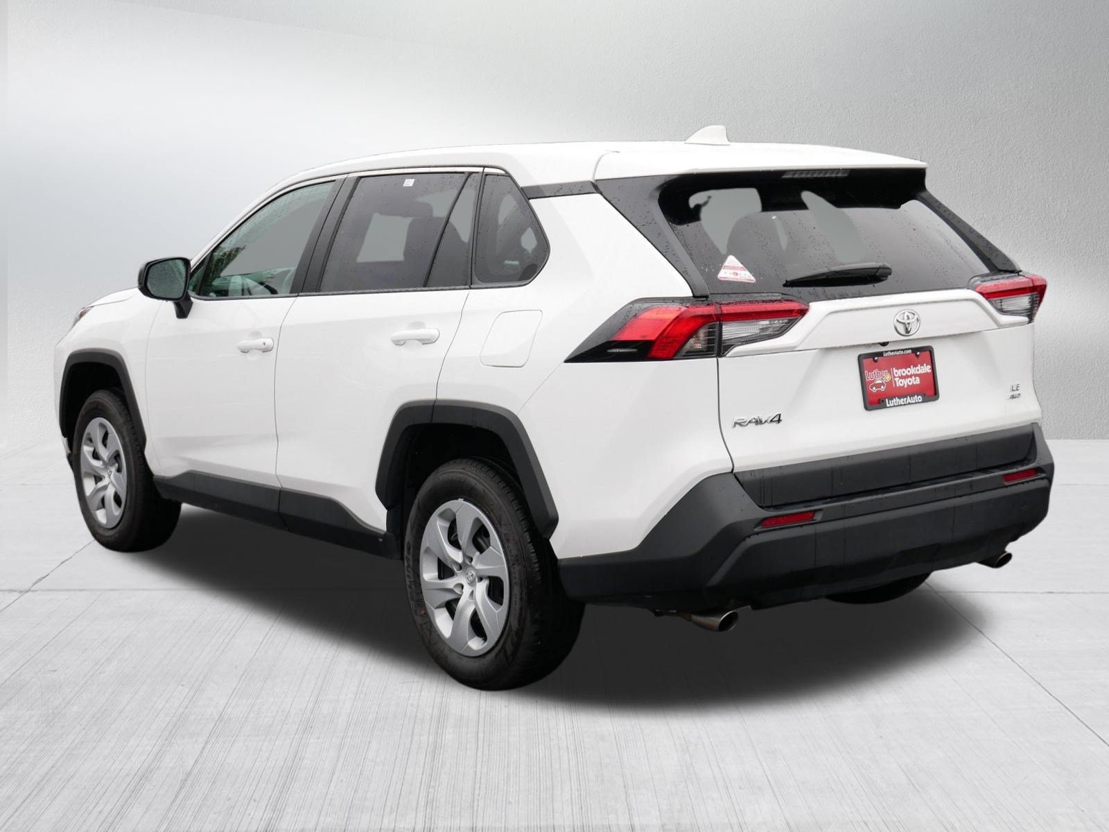 Certified 2025 Toyota RAV4 LE AWD/4WD image 5