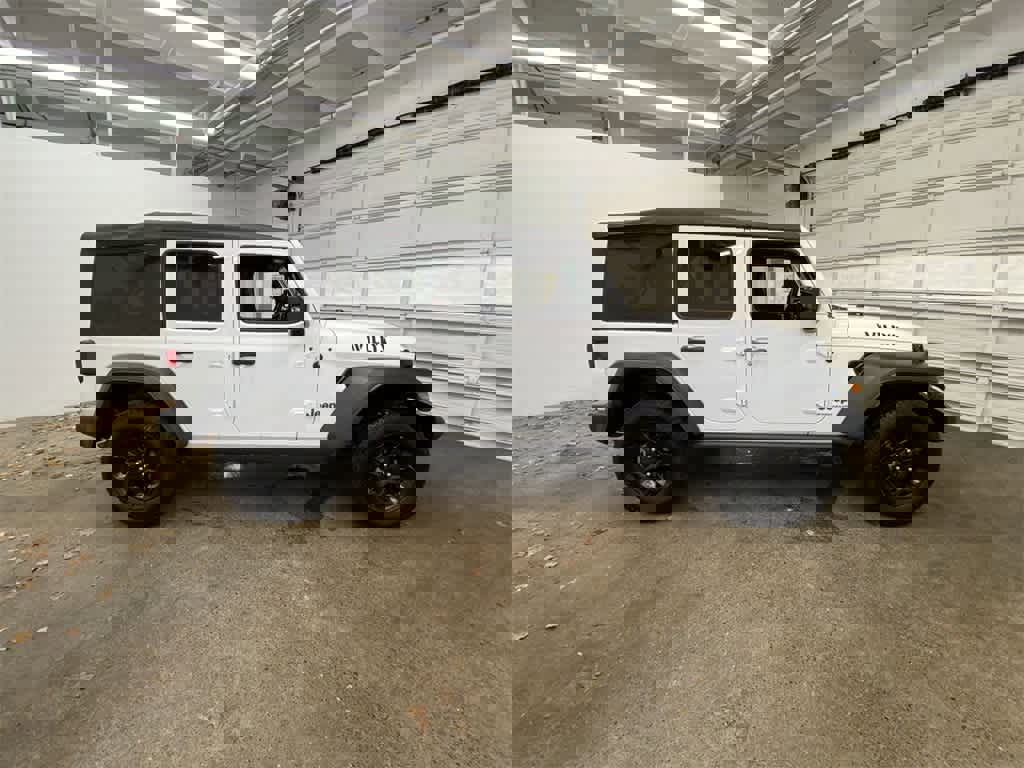 Used 2023 Jeep Wrangler Unlimited image 7
