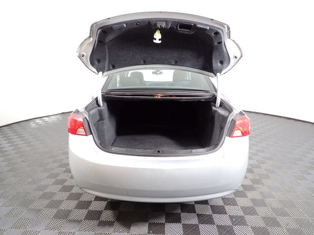 Used 2016 Chevrolet Impala LT FWD image 11
