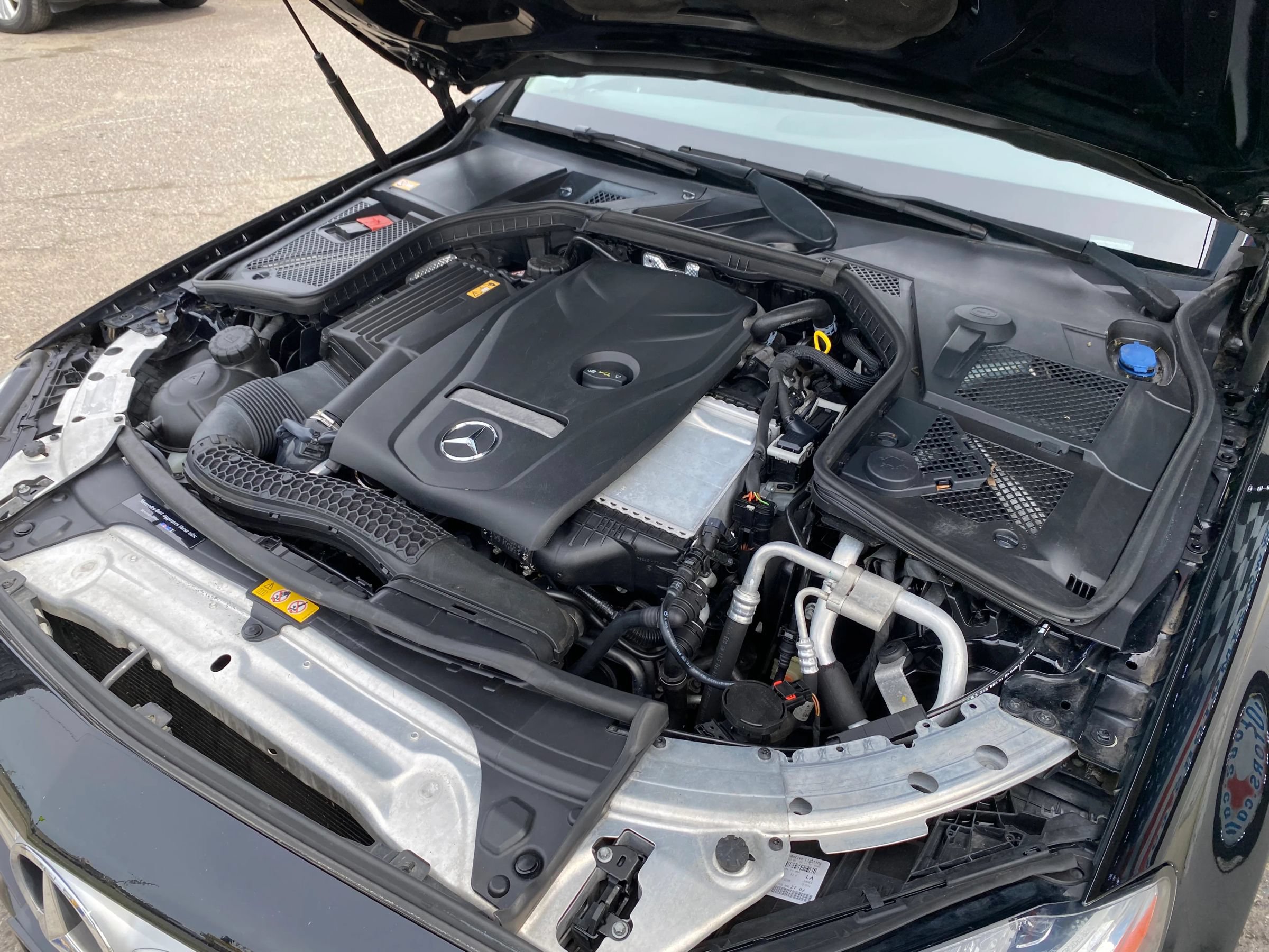 Used 2015 Mercedes-Benz C 300 4MATIC Sedan image 29