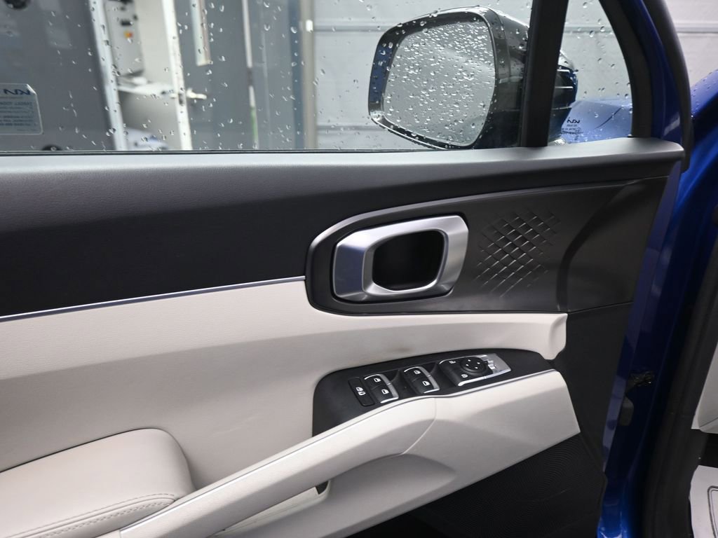 Used 2022 Kia Sorento S w/ Panoramic Sunroof Package image 41