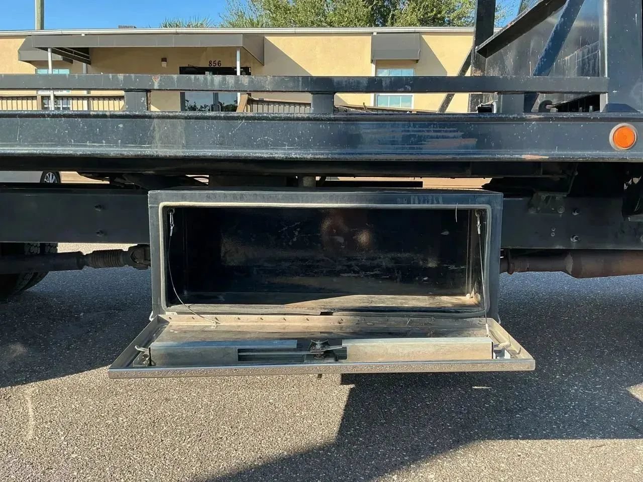 Used 2015 Ford F650 2WD Regular Cab Super Duty image 5