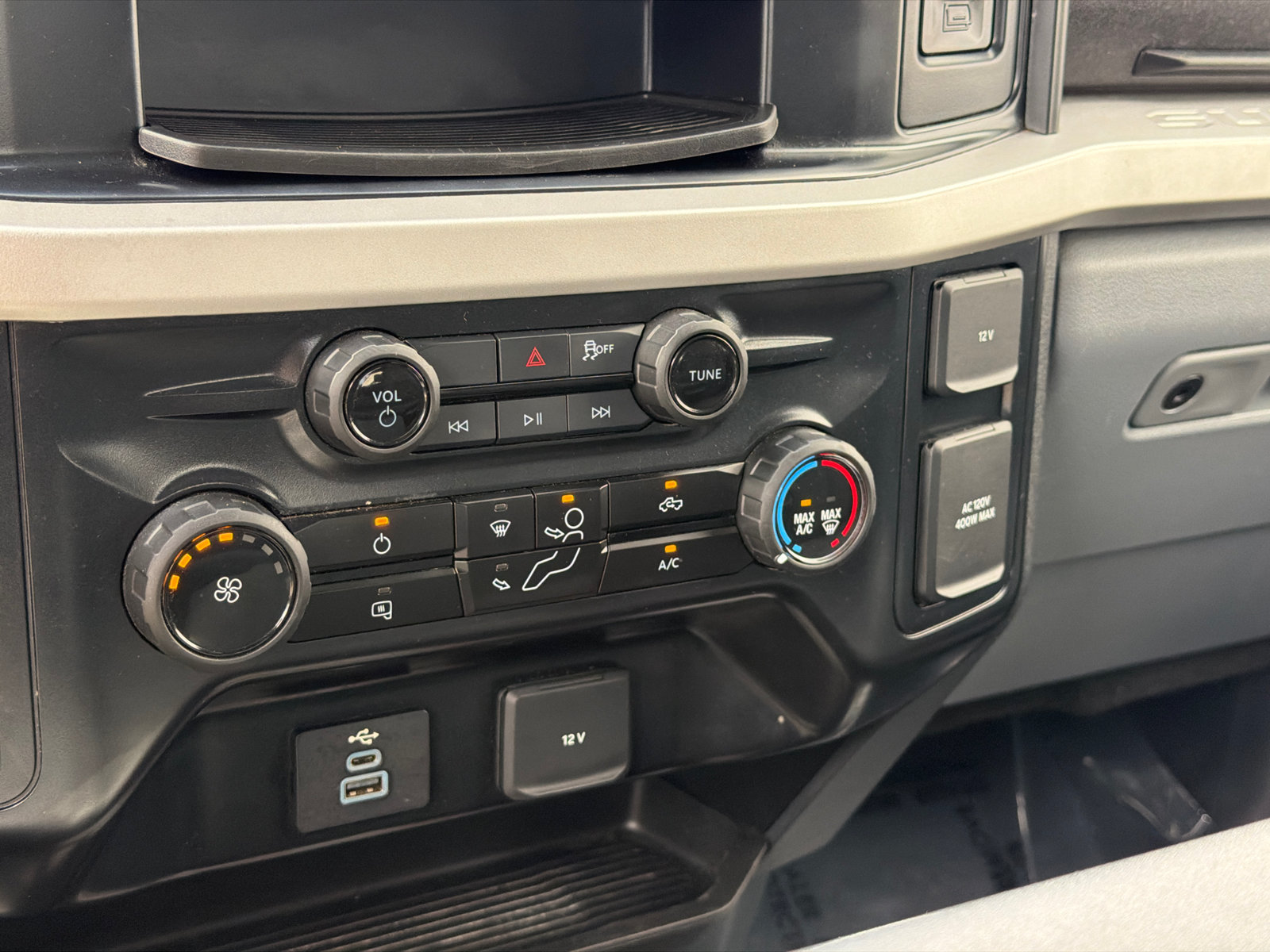 Used 2025 Ford F350 XLT AWD/4WD image 28