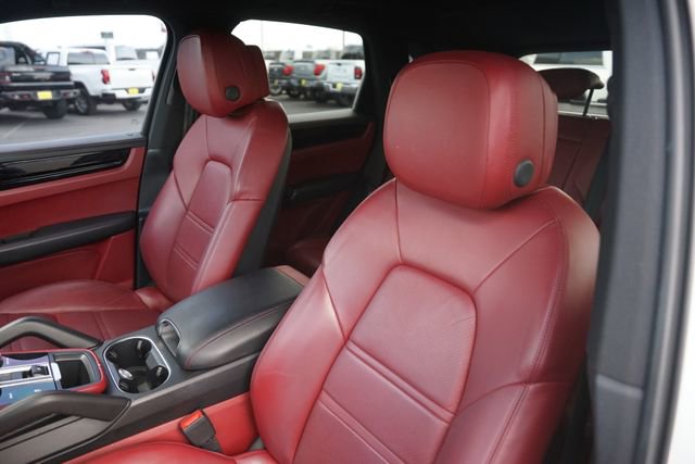 Used 2019 Porsche Cayenne AWD/4WD image 10