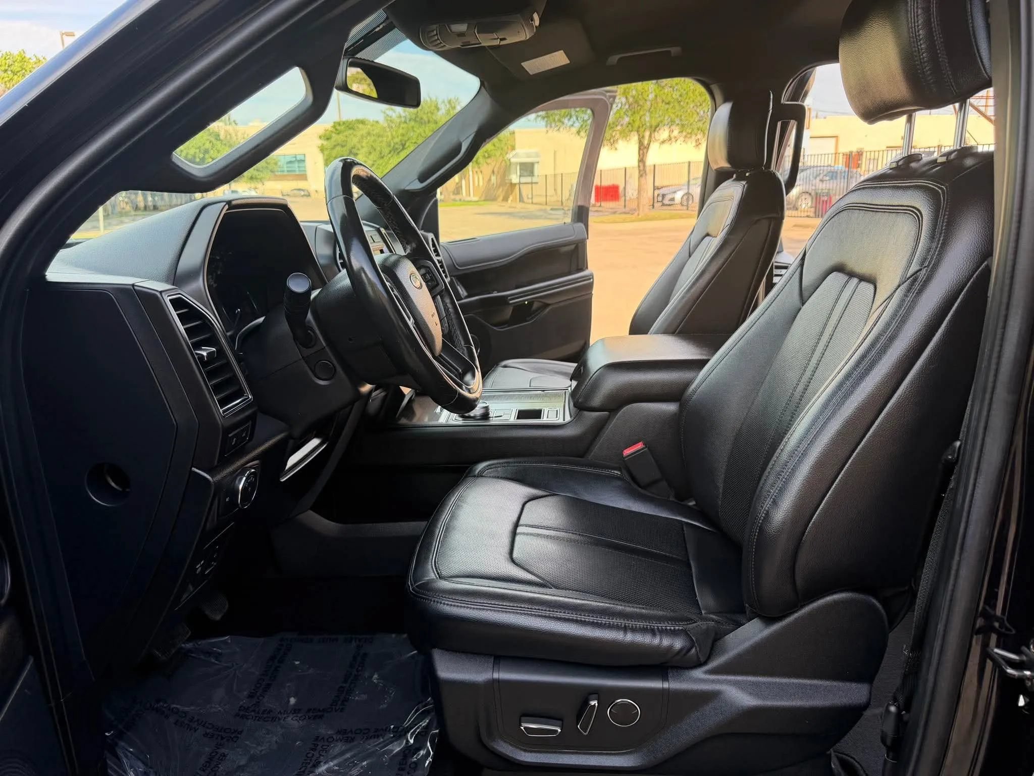 Used 2019 Ford Expedition Max Limited RWD image 11