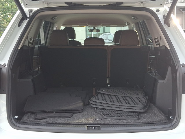 Used 2023 Volkswagen Atlas SE AWD/4WD image 28