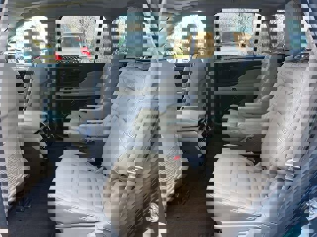 Used 2023 Lincoln Aviator Reserve w/ Elements Package Plus image 12