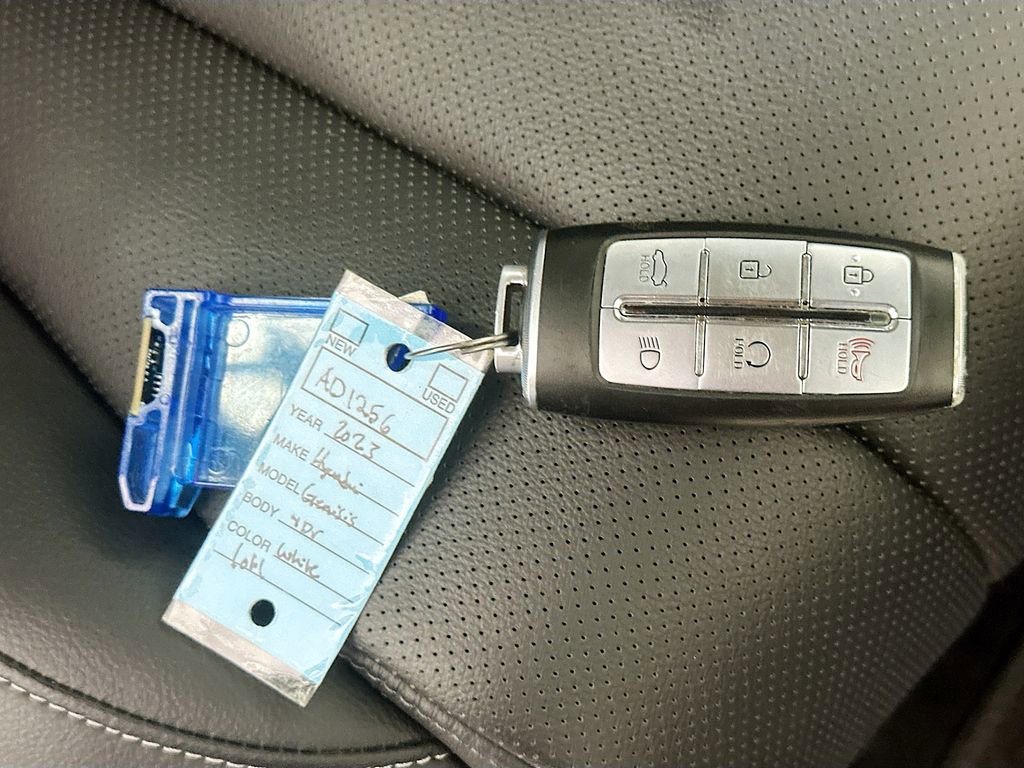 Used 2023 Genesis G80 2.5T w/ Advanced Package image 38