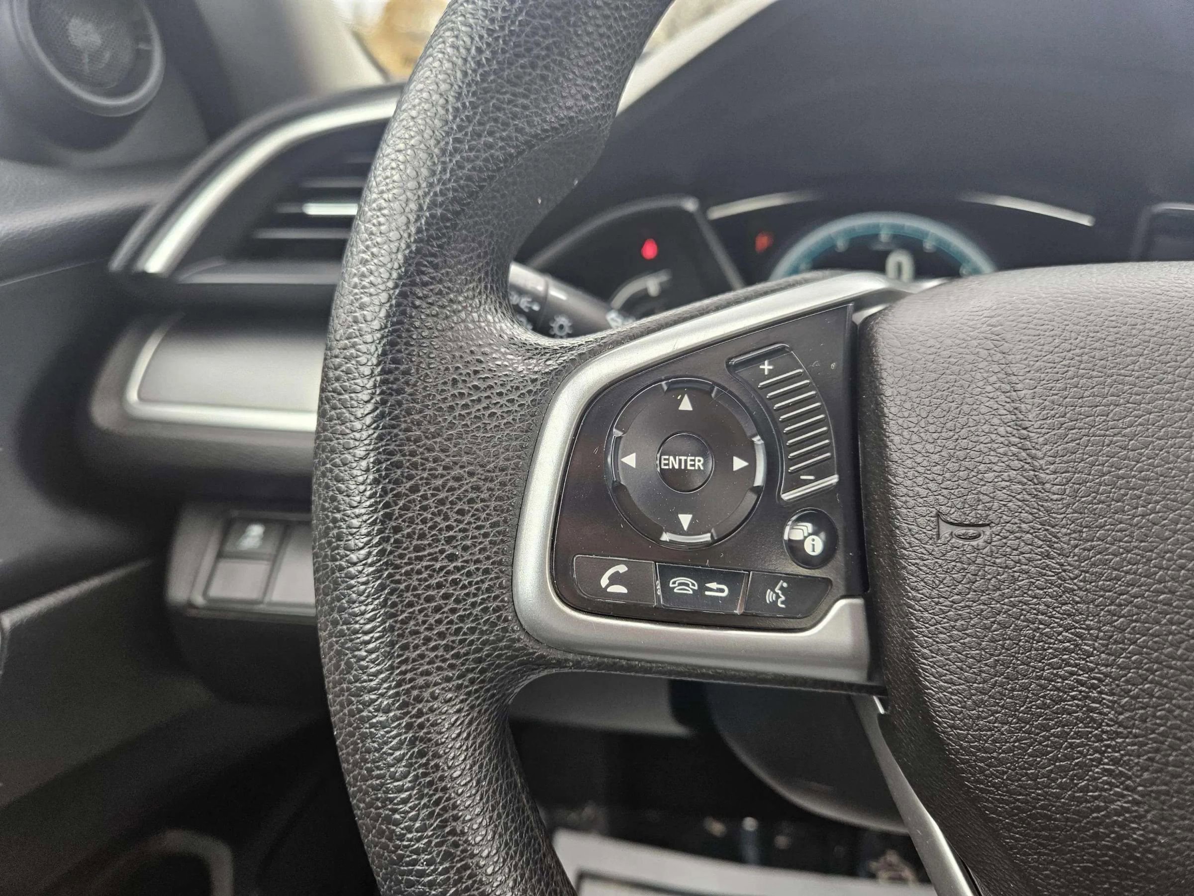 Used 2018 Honda Civic EX image 28