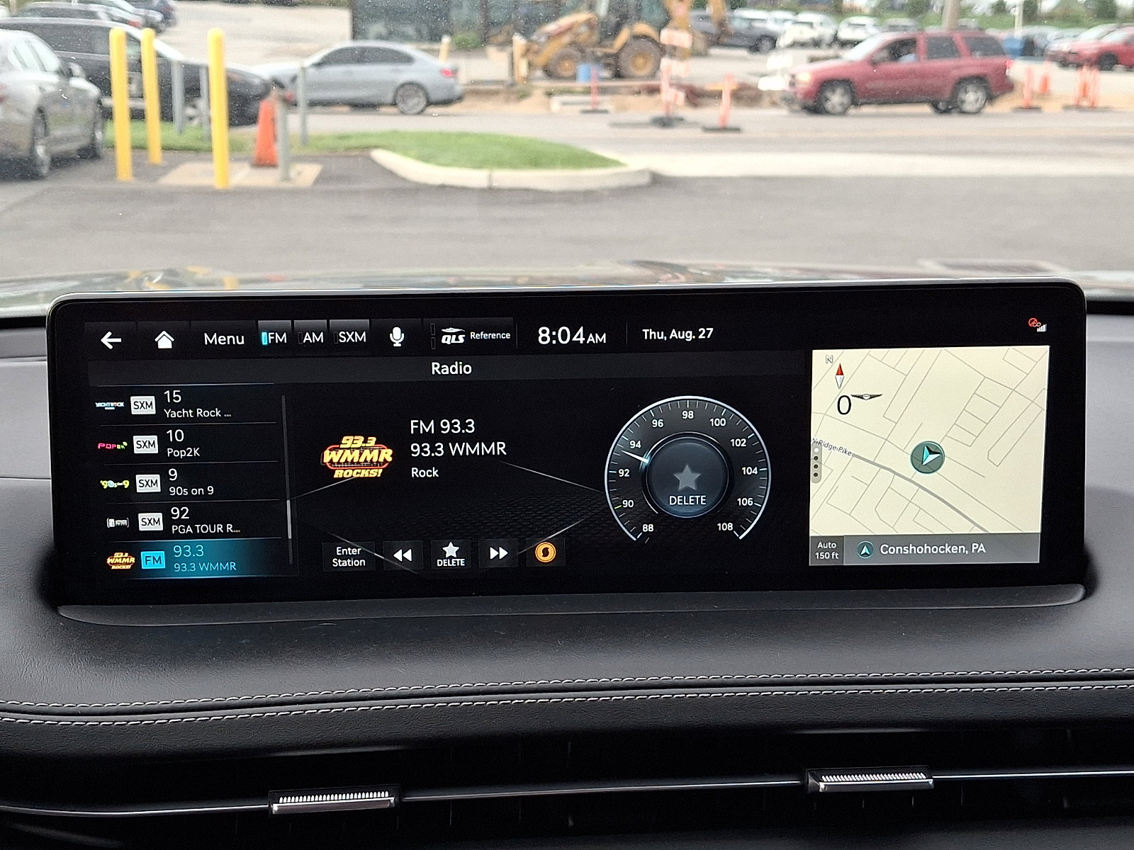 Certified 2024 Genesis GV70 3.5T Sport w/ Sport Advanced Package AWD/4WD image 18