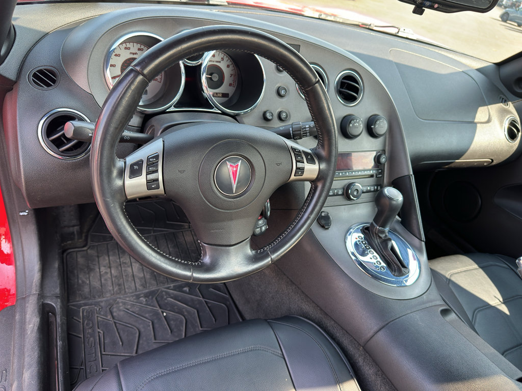 Used 2008 Pontiac Solstice Convertible w/ Premium Package RWD image 6