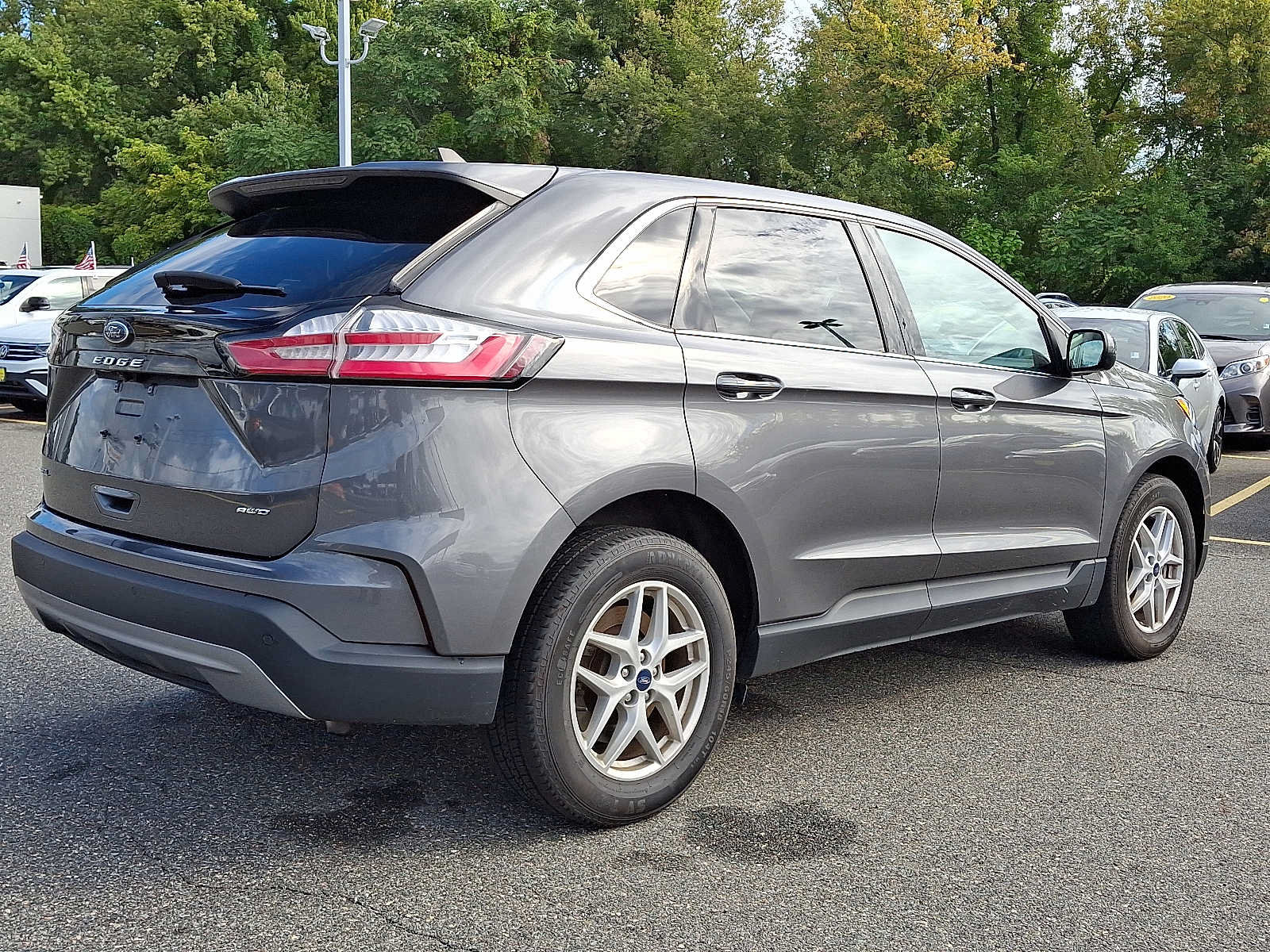 Used 2022 Ford Edge SEL AWD/4WD image 6
