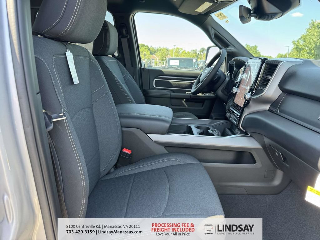 New 2026 RAM 3500 Big Horn AWD/4WD image 13