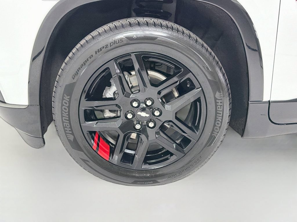 Used 2021 Chevrolet Traverse Premier w/ Redline Edition AWD/4WD image 34