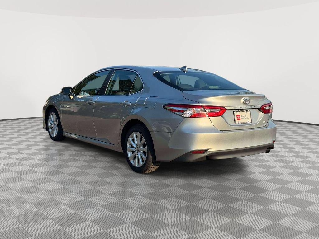 Used 2019 Toyota Camry LE w/ Convenience Package FWD image 5