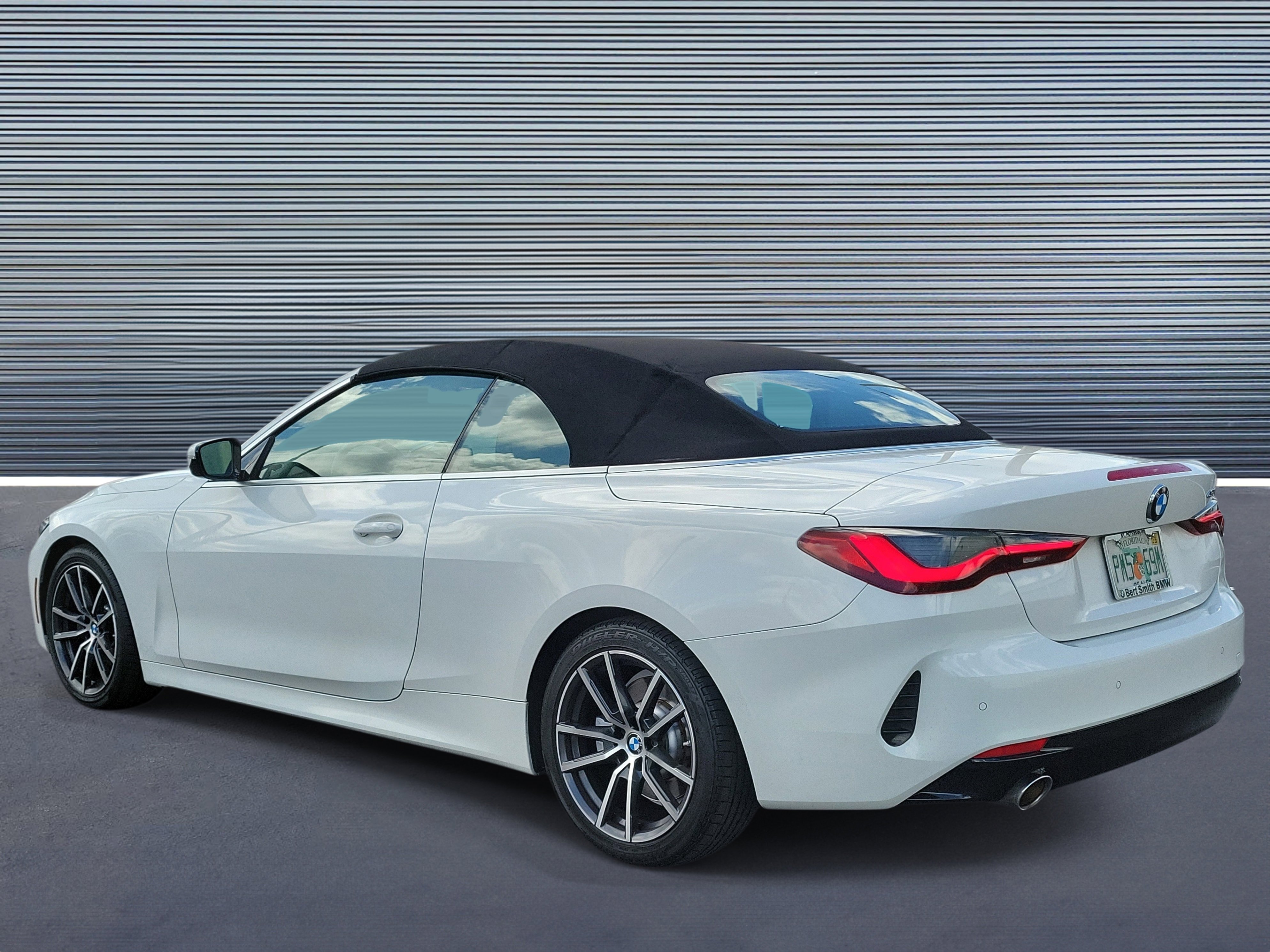 Used 2024 BMW 430i Convertible RWD image 4
