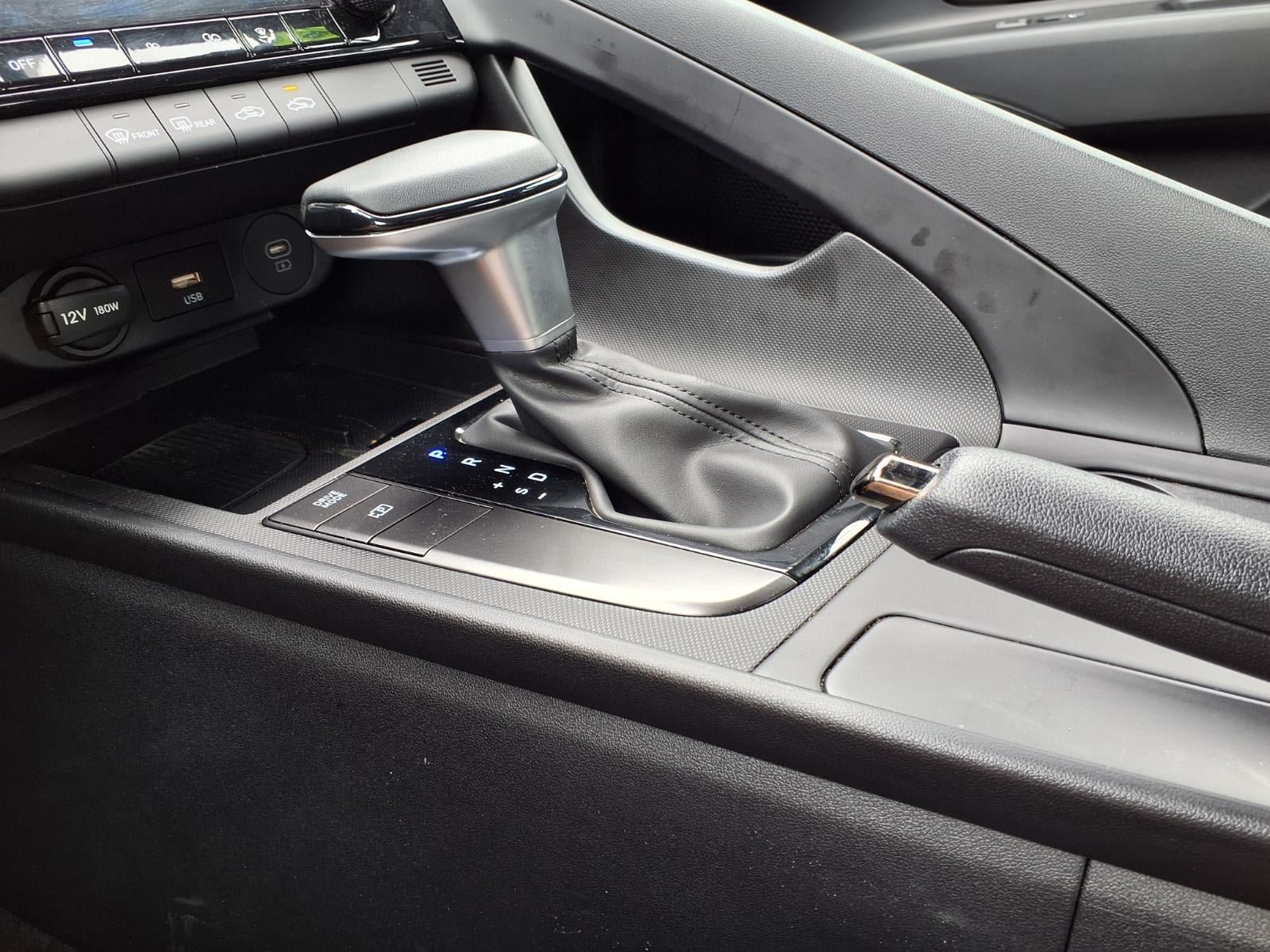 Used 2025 Hyundai Elantra Sport FWD image 9