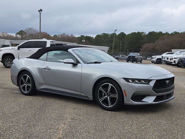 Used 2024 Ford Mustang Premium image 4
