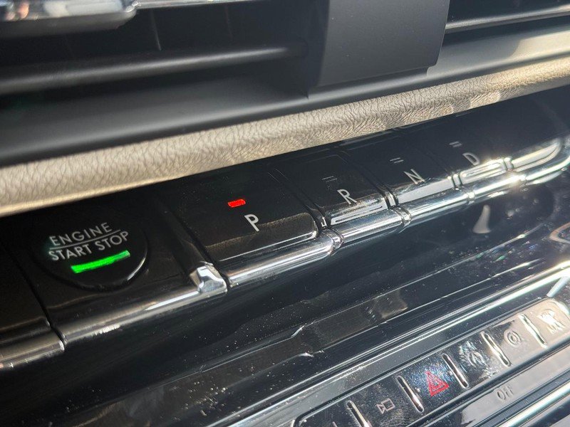 New 2026 Lincoln Corsair Premiere image 13