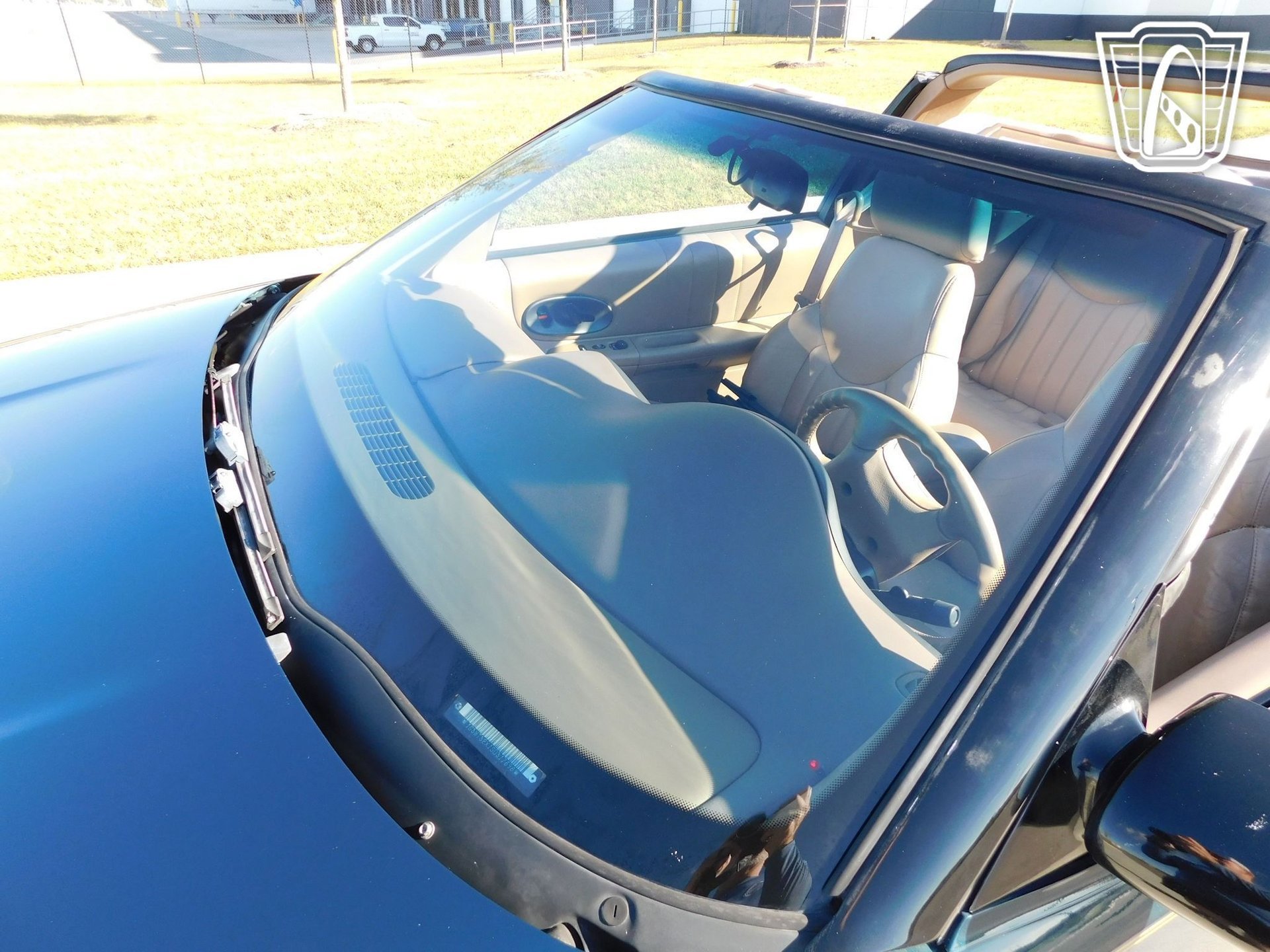 Used 1995 Oldsmobile Cutlass Supreme Convertible image 38