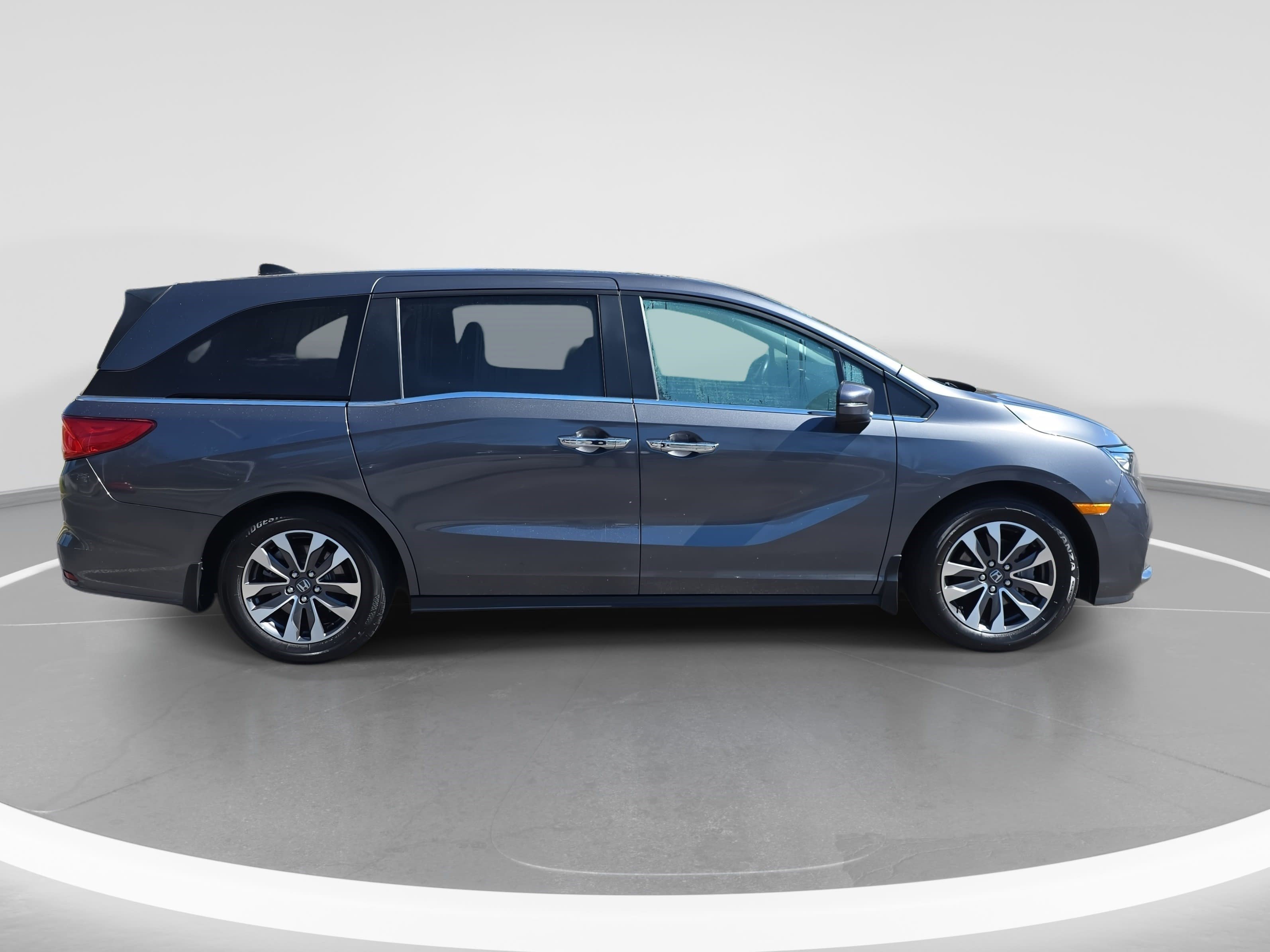 Used 2023 Honda Odyssey EX-L image 4