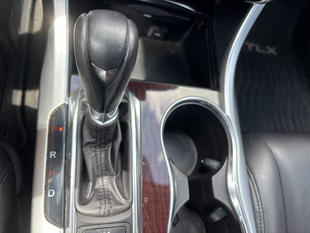 Used 2015 Acura TLX FWD image 34