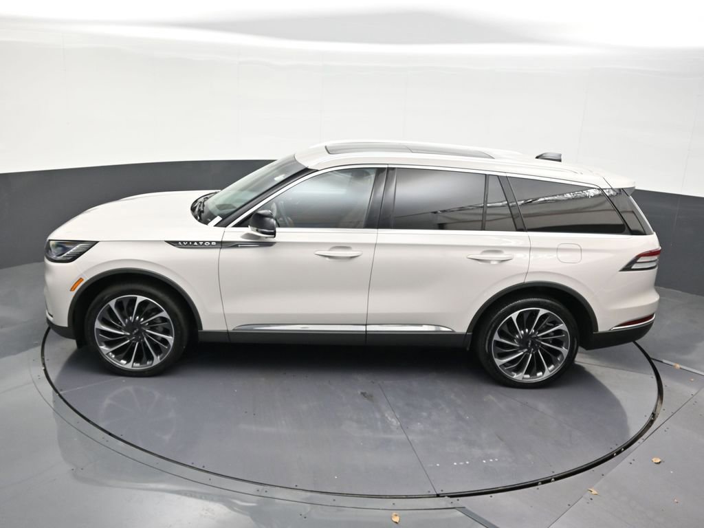 Used 2025 Lincoln Aviator Reserve w/ Illumination Package image 17