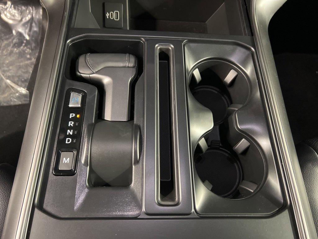 New 2026 Ford F150 Lariat w/ Equipment Group 501A Mid image 17